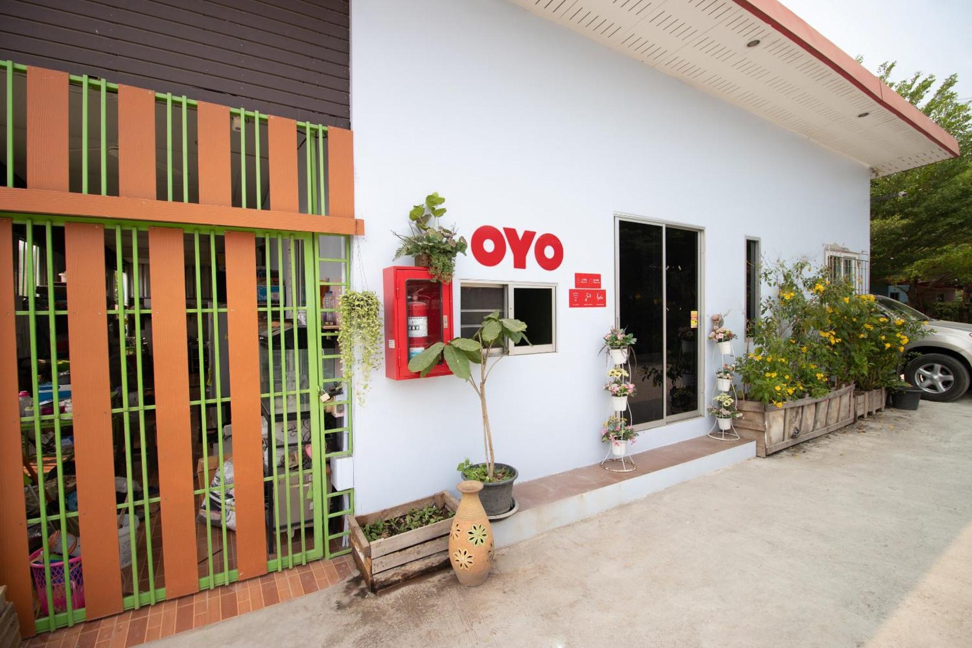 Oyo 644 Pong Pai House Otel Bangkok Dış mekan fotoğraf